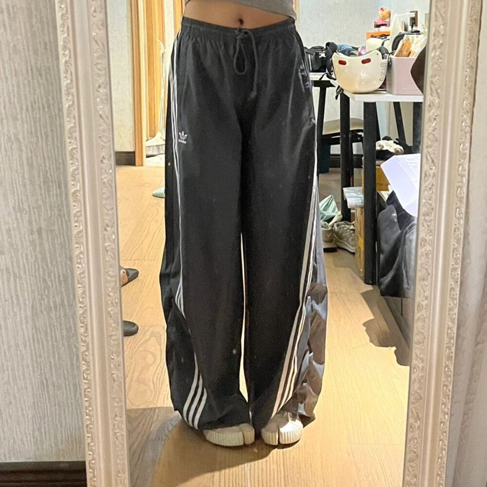 Adidas grey striped wide-leg sweatpants, size M.